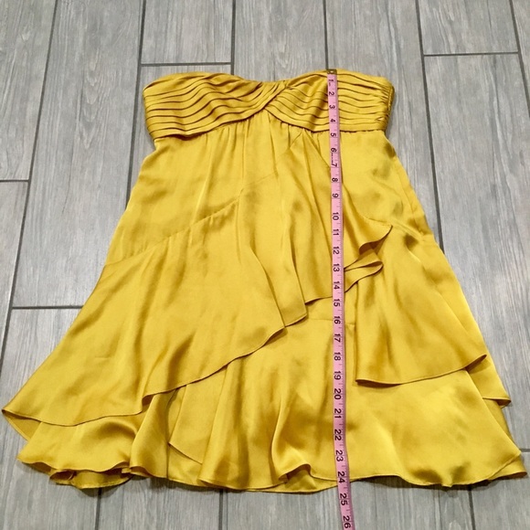 BCBGMAXAZRIA Gold Ruffled Strapless Dress - Size 2 - Picture 7 of 8